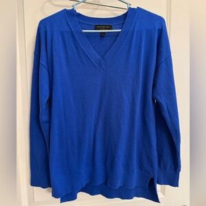 Banana Republic V-Neck Sweater in Blue